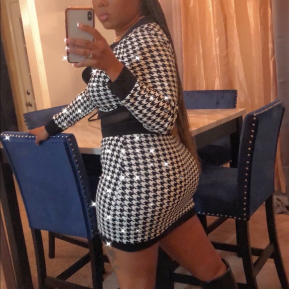 Two piece set - Picture 2 of 2